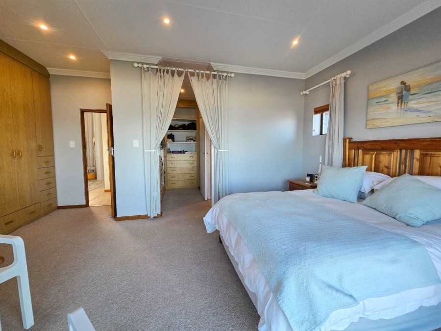 4 Bedroom Property for Sale in Jongensfontein Western Cape